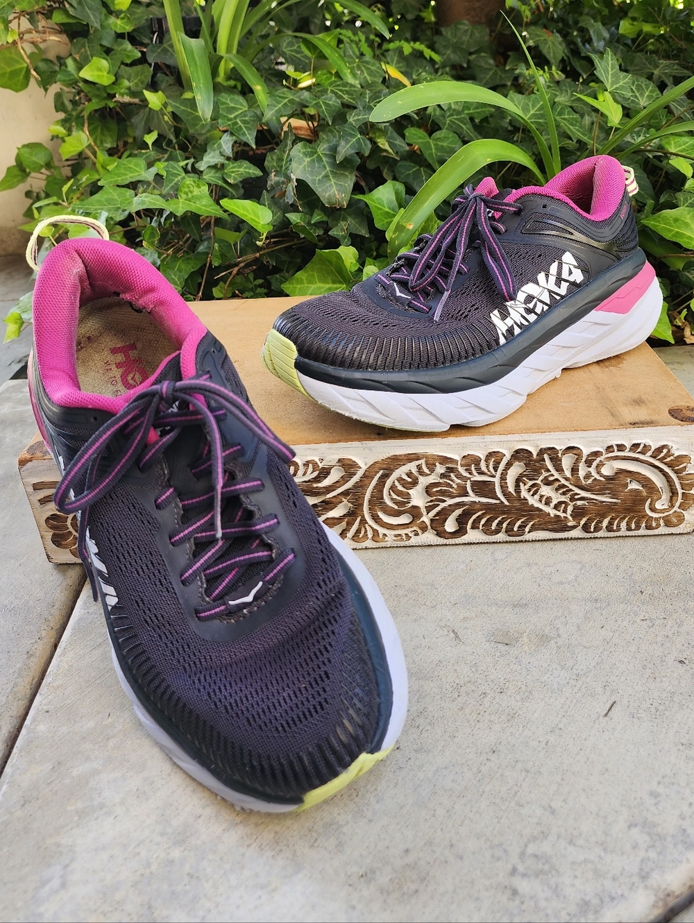 Women’s Hoka Bondi One One 7 Black Shoes